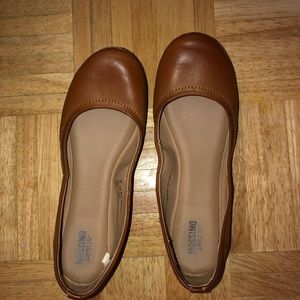 Brown ballet flats